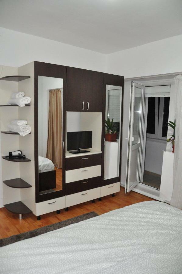 Mario Apartments Решица Экстерьер фото